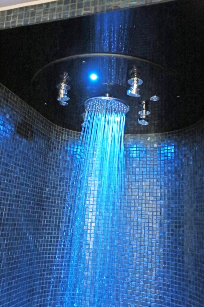 hot and cold shower within spa in swanley